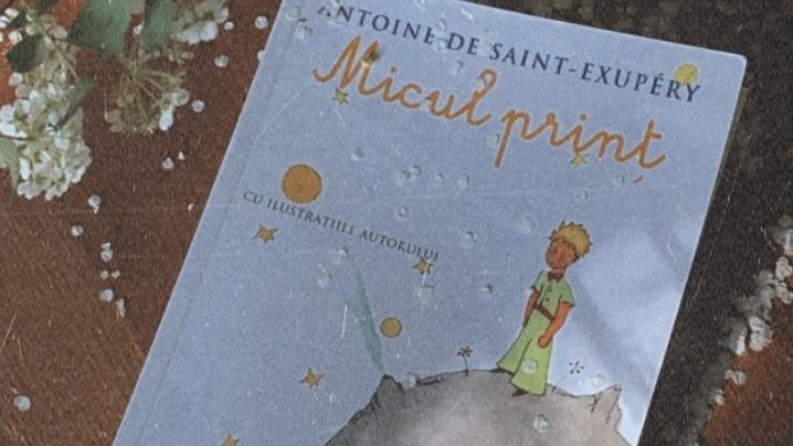 Micul Prinț de Antoine de Saint-Exupéry, carte asemeni unui desert în copilărie sau a unui curcubeu după ploaie