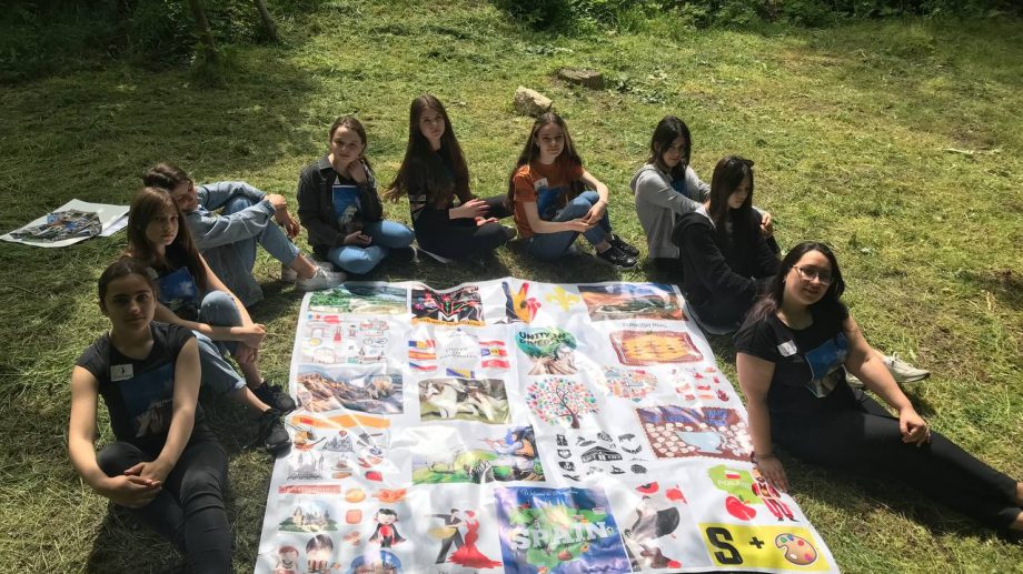 (foto) Elevii de la liceul „Andrei Vartic” din Ialoveni au făcut schimb de experiență cu tineri din cinci țări europene