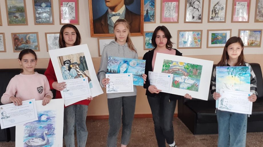 Elevii din raionul Hâncești au obținut rezultate frumoase la un concurs de poezie și desen din România