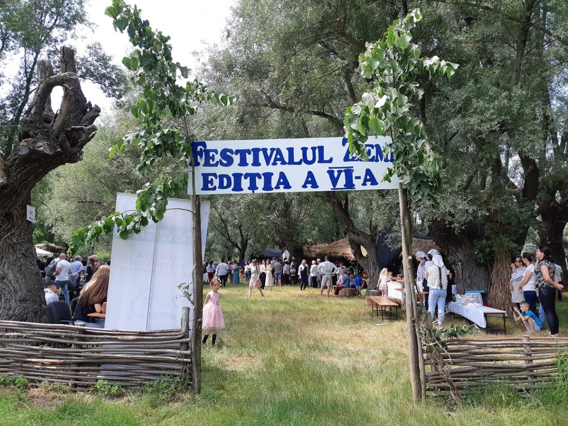 (foto) Cum s-a desfășurat Festivalul Zemii la Sipoteni și cine a fost câștigătorul concursului „Cea mai bună zeamă”